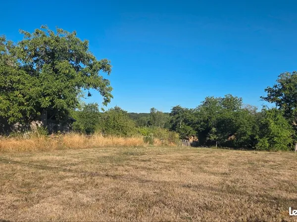Terrain constructible 1752m2