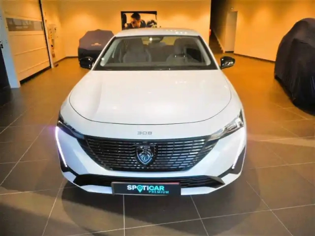 Peugeot 308 puretech 130ch s&amp;s eat8 — photo 11