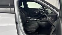 Peugeot 2008 1.2 PureTech 130ch S&S GT EAT8 — photo 15
