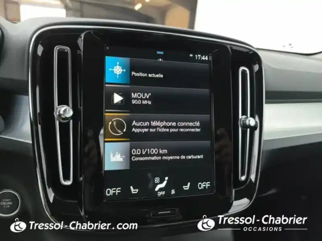 Volvo Xc40 t4 recharge 129+82 ch dct7 inscription business — photo 11