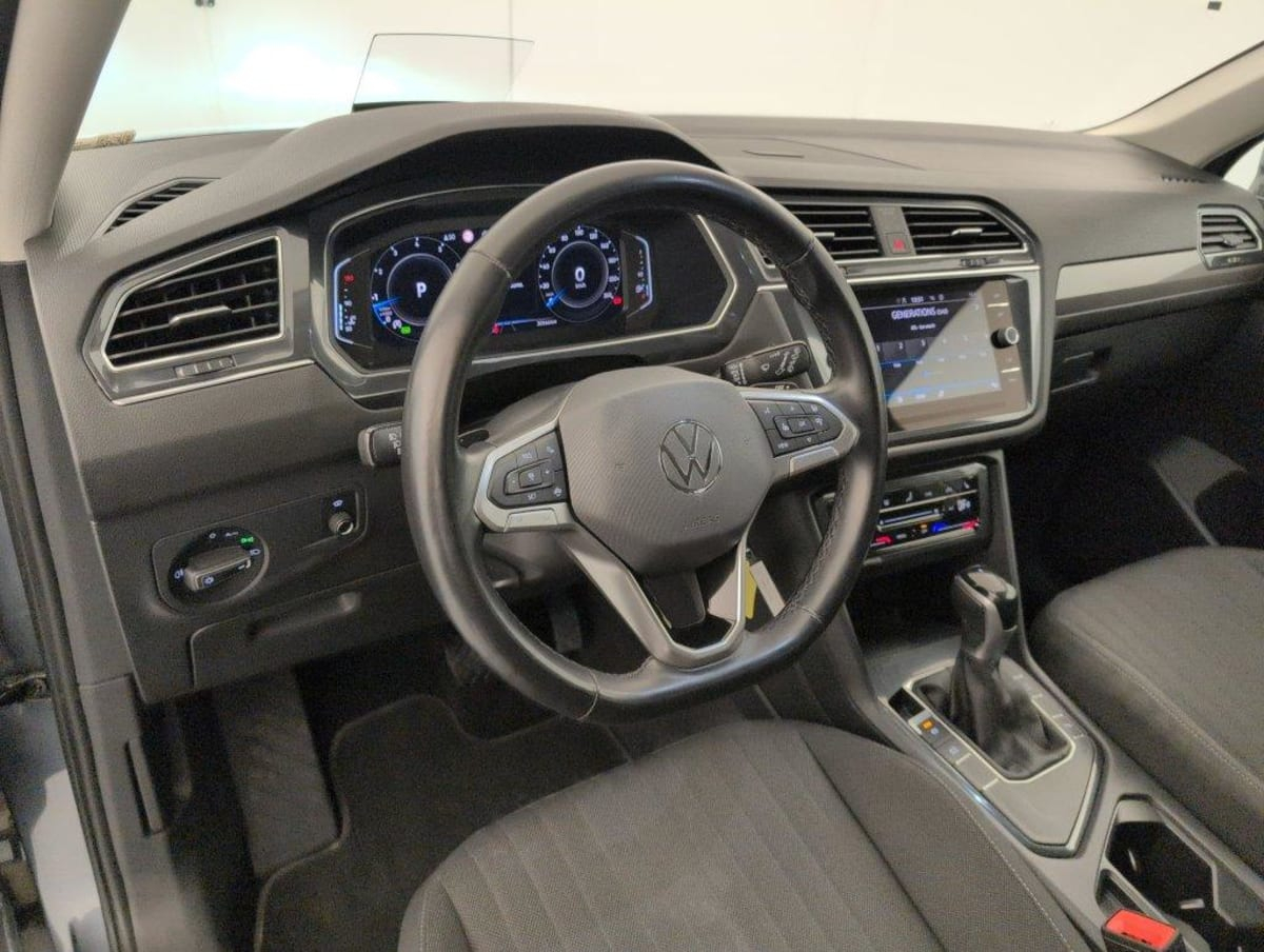 Volkswagen Tiguan Allspace — photo 15