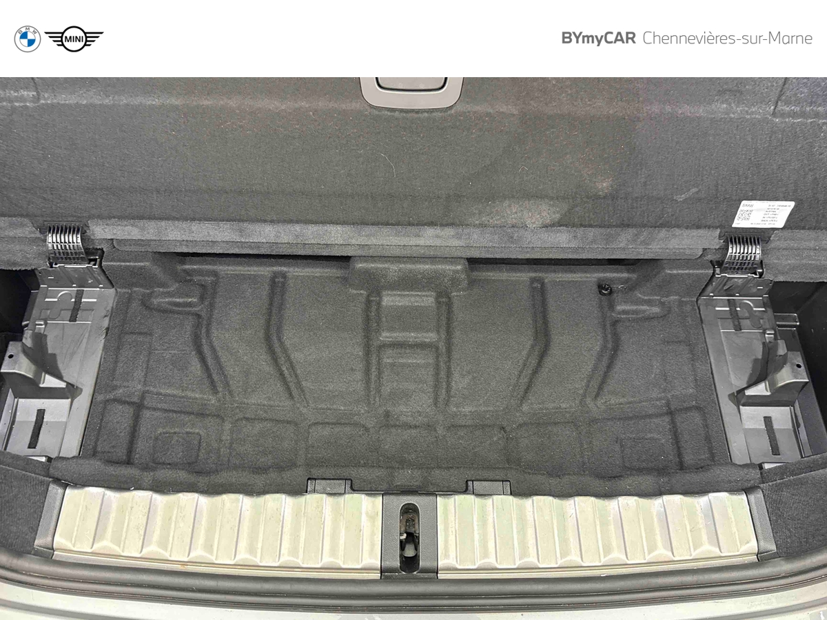 BMW Touring 318i 156 ch BVA8 — photo 17