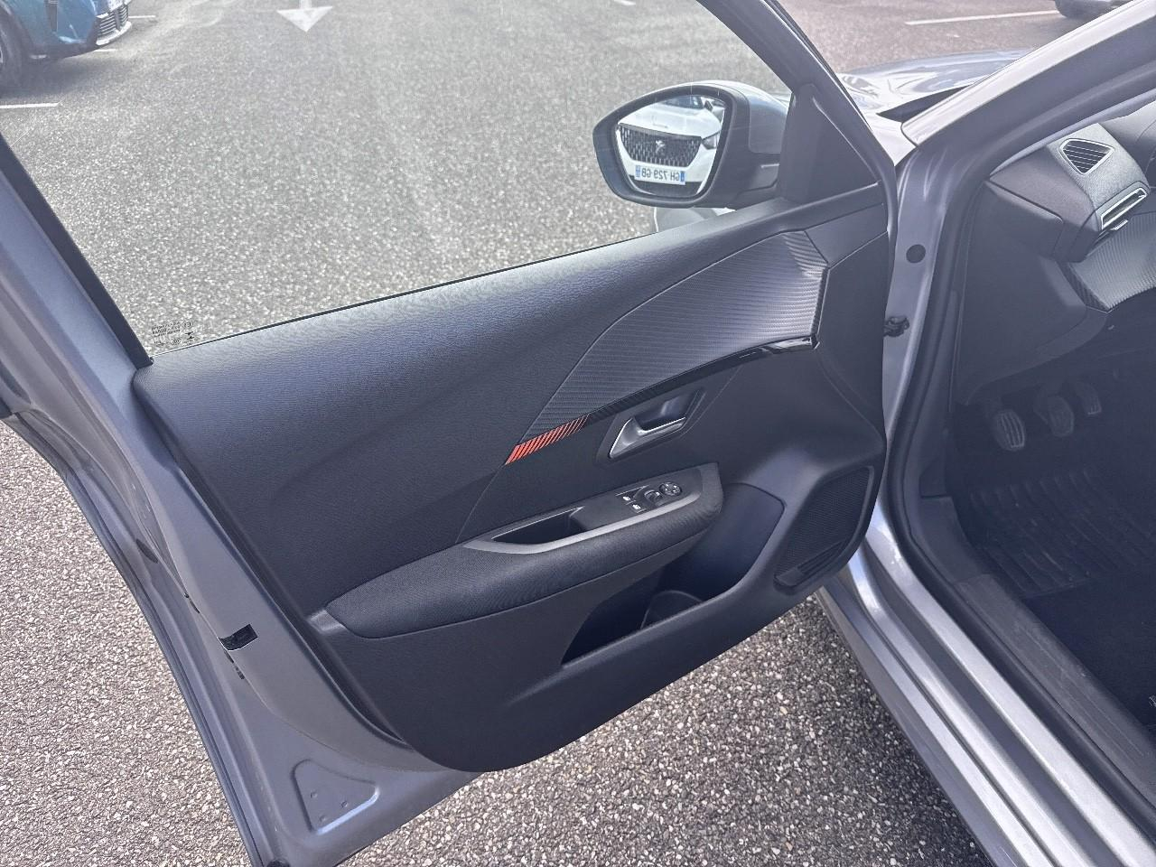 Peugeot 208 puretech 75 s&s bvm5 active — photo 8