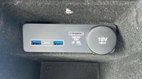 Jaguar E-Pace 2.0D 180ch R-Dynamic SE AWD BVA9 — photo 30