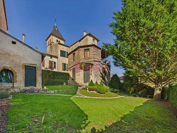 Maison seigneuriale Vaux 7 pièces 230 m2 + jardin