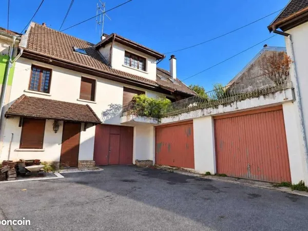 Maison 7 pièces 190 m²