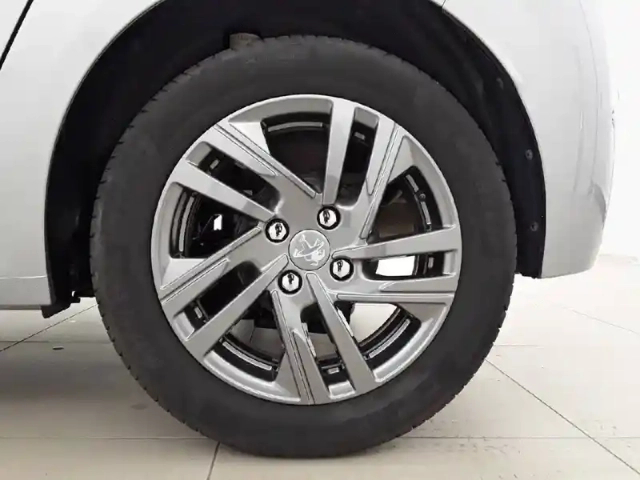 Peugeot 208 puretech 75 s&amp;s bvm5 — photo 22