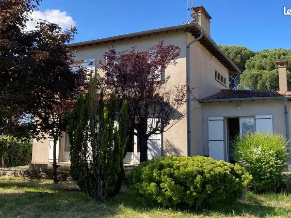 Maison - 6 pièces - 150 m²