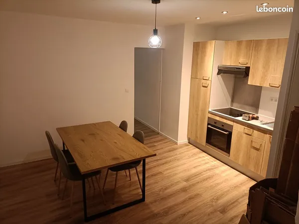 Appartement Duplex type T4 surface de 93,50m² 720 euros