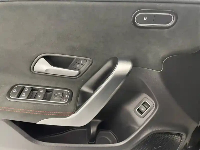 Mercedes Cla coupé 250 e hybrid eq 8g-dct — photo 89