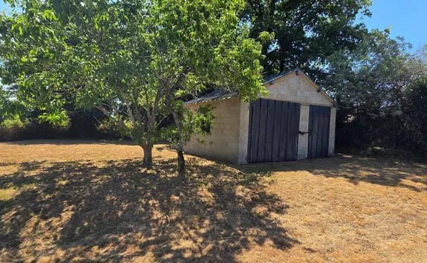 Terrain constructible 440 m²