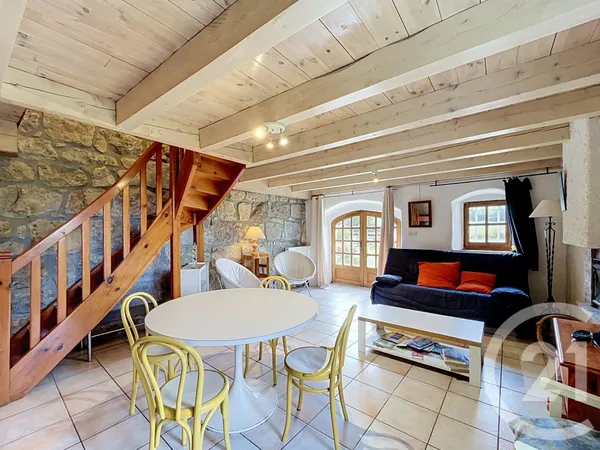 Maison 12 pièces 190 m²