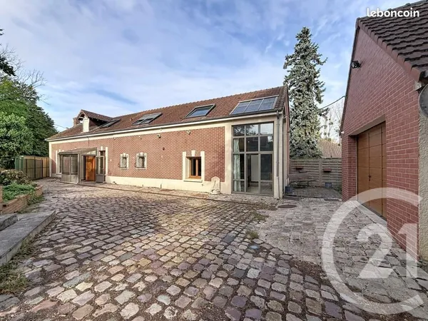 Maison 8 pièces 147 m²