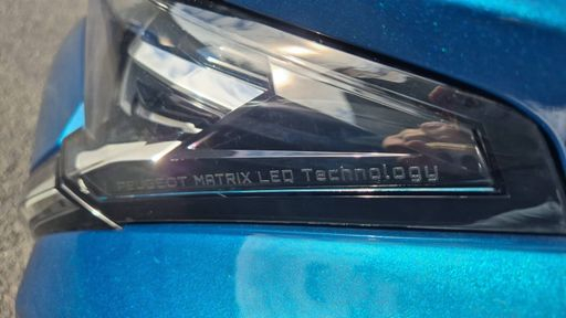 Peugeot 408 1.6 THP 225 Hybrid e-EAT8 - GT – 2022 – 58085 km – Hybride rechargeable – Boîte Automatique — photo 11