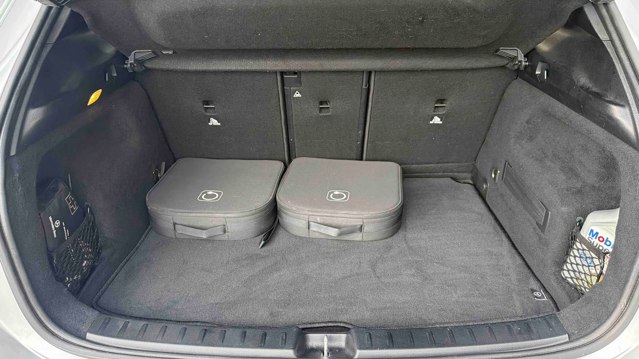 Mercedes GLA 250 e 8G-DCT — photo 13