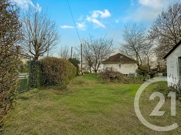 Terrain 348 m²