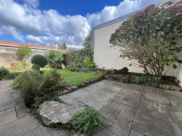 SAINT HERBLAIN, Maison familiale 5 chambres, grand garage et grenier, jardin