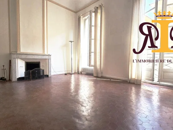 Appartement de caractere en plein centre ville
