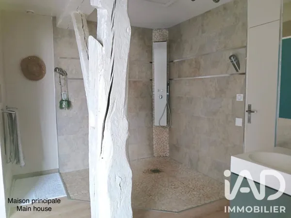 Maison 13 pièces 375 m²