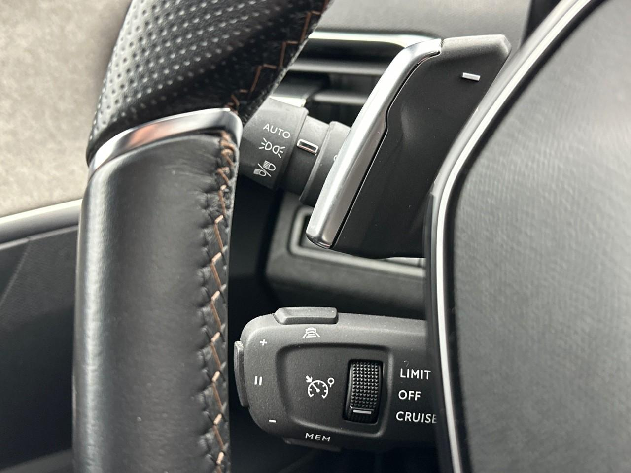 Peugeot 3008 hybrid 225 e-eat8 gt — photo 17