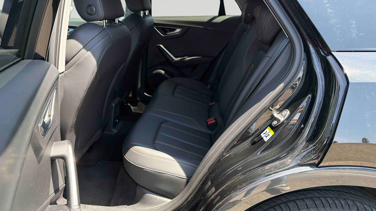 Audi Q2 35 TFSI 150 S tronic 7 — photo 28