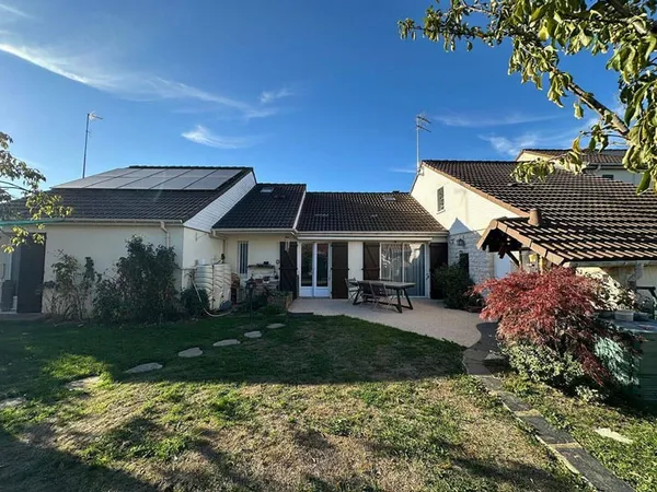 Maison 9 pièces 196 m²