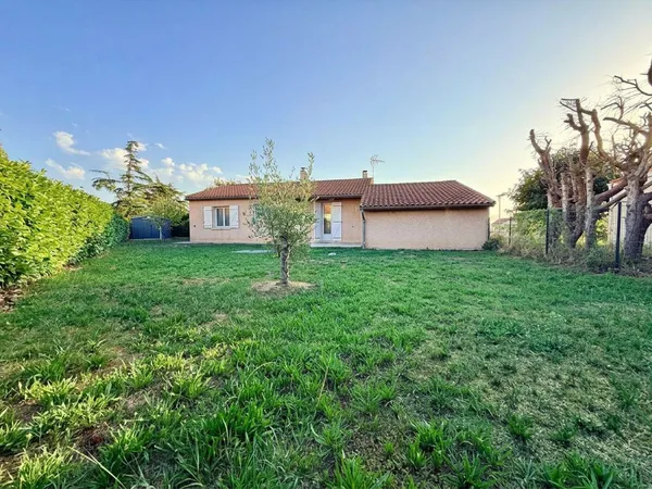 MAZERES : MAISON T4 A VENDRE DE PLAIN-PIED AVEC GARAGE ET JARDIN