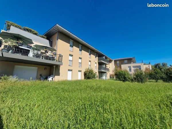 T2 42m², DERNIER ÉTAGE, ASCENSEUR