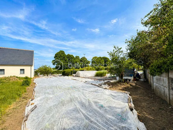 Terrain 610 m²