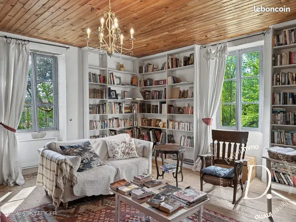 Maison 7 pièces 237 m²