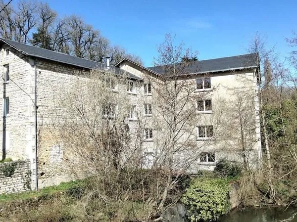 Maison 9 pièces 558 m²