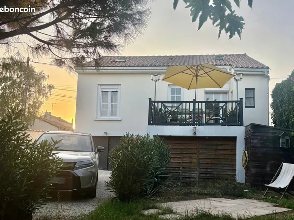Maison 85 m² avec plafond cathédrale, mezzanine, sous-sol et jardin - Saint-Yrieix-sur-Charente