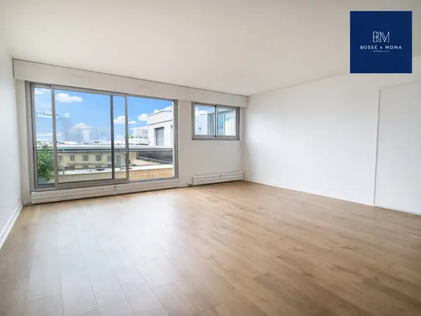 Appartement - 95 m² - 4 pièces - dernier étage - balcon - terrasse