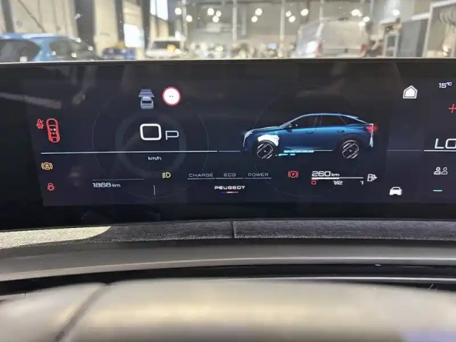 Peugeot 3008 hybrid 145 e-dcs6 — photo 32