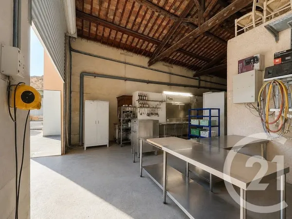 Maison 372 m²