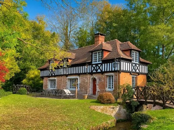 Maison 10 pièces 107 m²