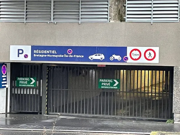 Parking 12 m²