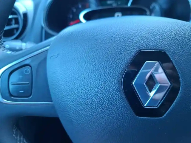 Renault Clio dci 90 e6c — photo 37