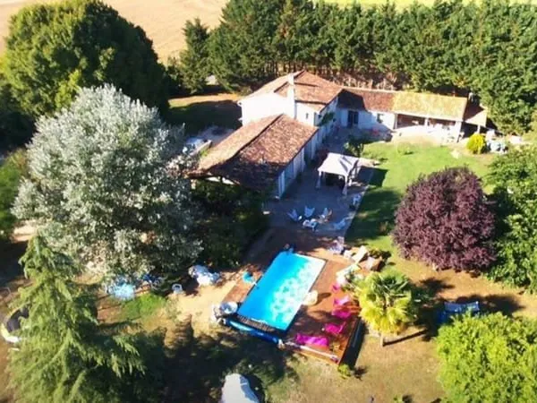 Maison 8 pièces 219 m²