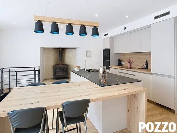 Maison 3 pièces 134 m²