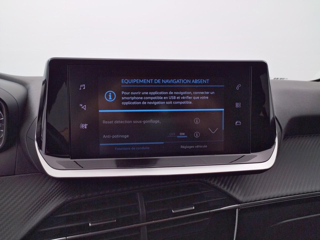 Peugeot 208 puretech 100 s&s bvm6 style — photo 11
