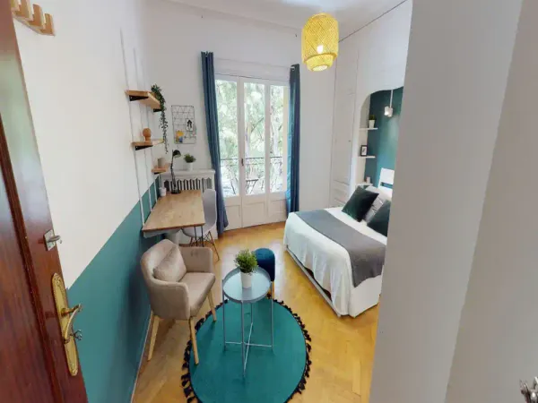 Chambre spacieuse de 17m² dans colocation meublée et équipée