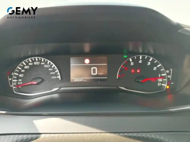 Peugeot 208 puretech 100 s&amp;s bvm6 — photo 16