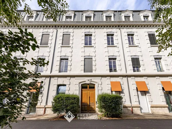 Duplex 6 pièces 150 m²