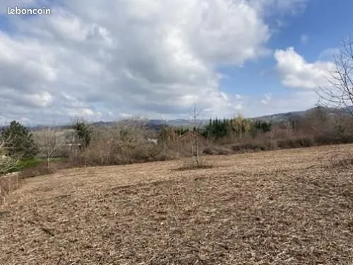 Terrain 600 m² Saint Julien De Coppel
