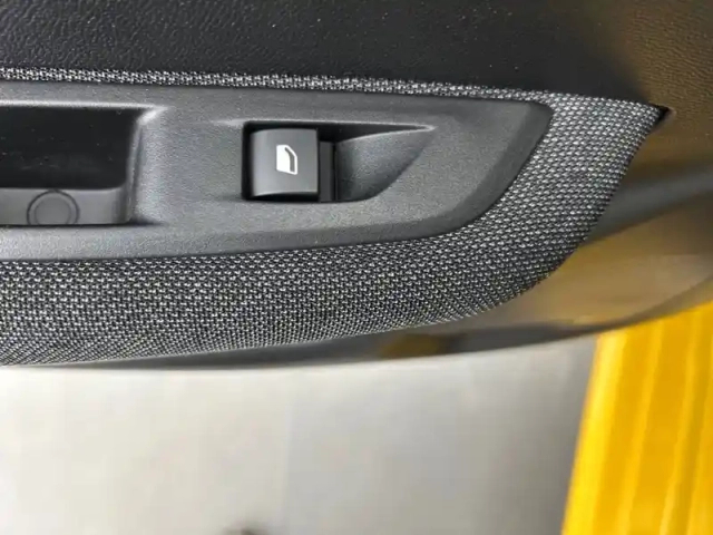 Peugeot 208 puretech 100 s&amp;s bvm6 — photo 40