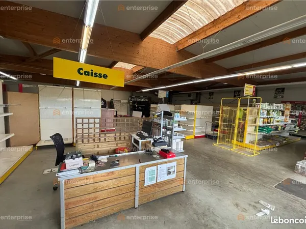 Local commercial 360 m²