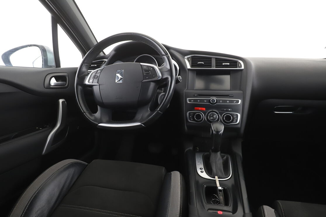 DS Automobiles DS4 1.6 Blue-HDi So Chic EAT6 — photo 12