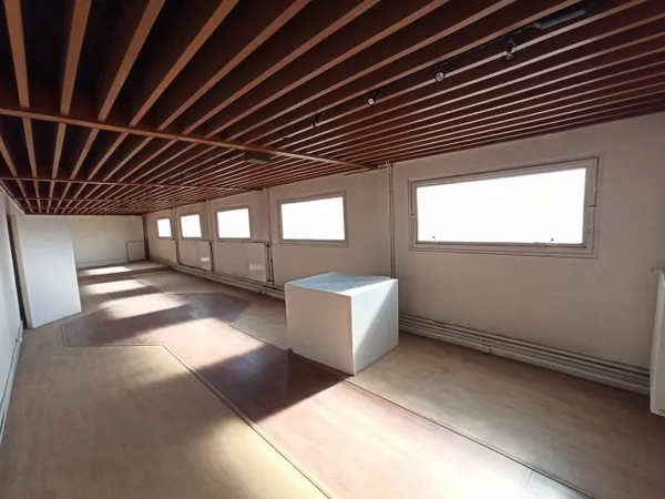 Location Limoges Centre - 105 + 105m² Bureaux (R+1 & +2)