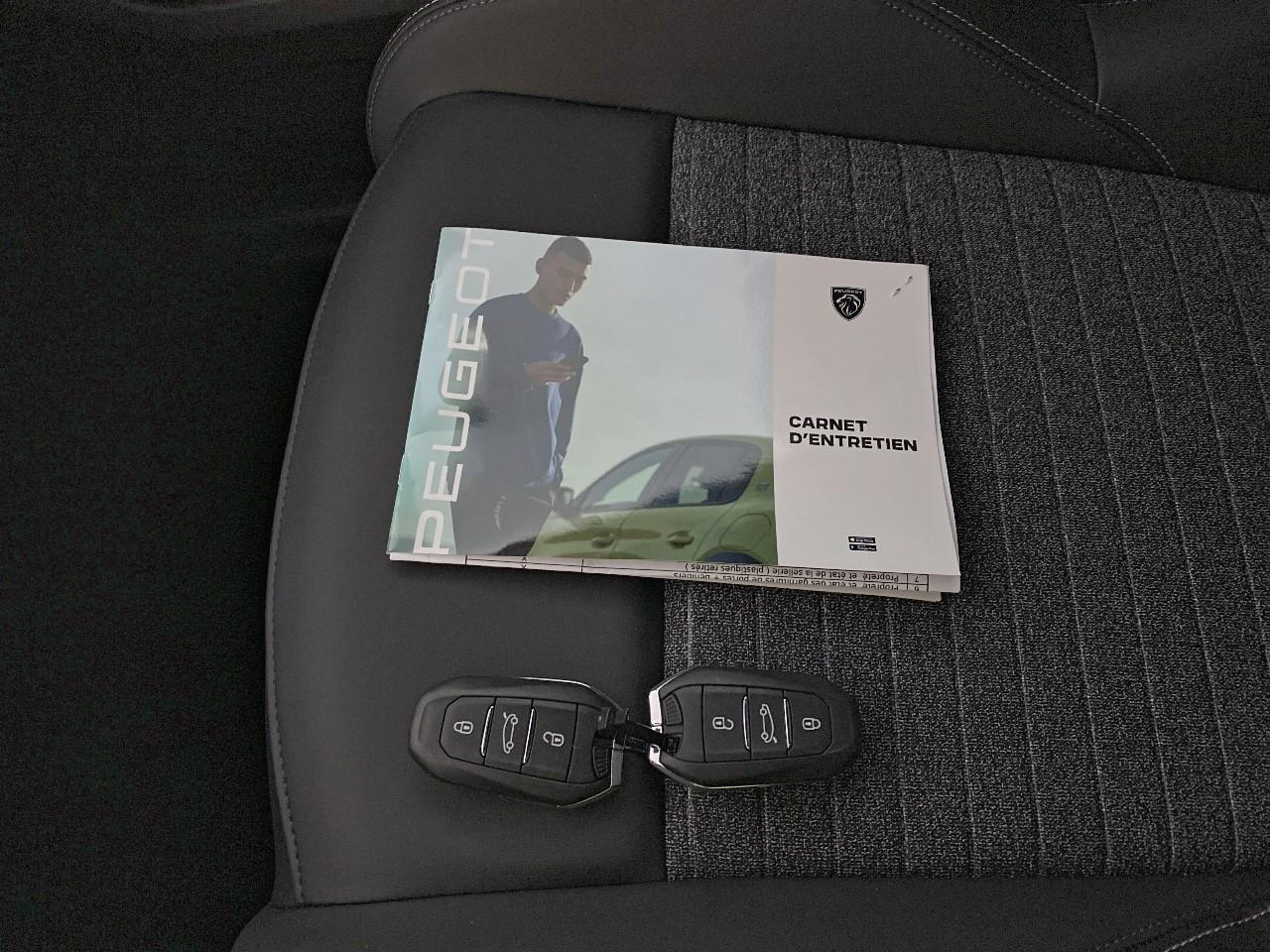 Peugeot 5008 hybrid 145 ch e-dcs6 allure — photo 13